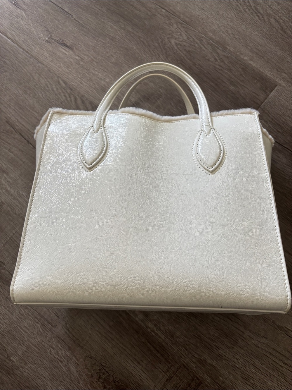 Furla Cream Tote with Faux-Shearling Trim - Picture 4 of 8